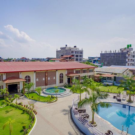 Chitwan Mid Town Resort Bharatpur  Exterior photo